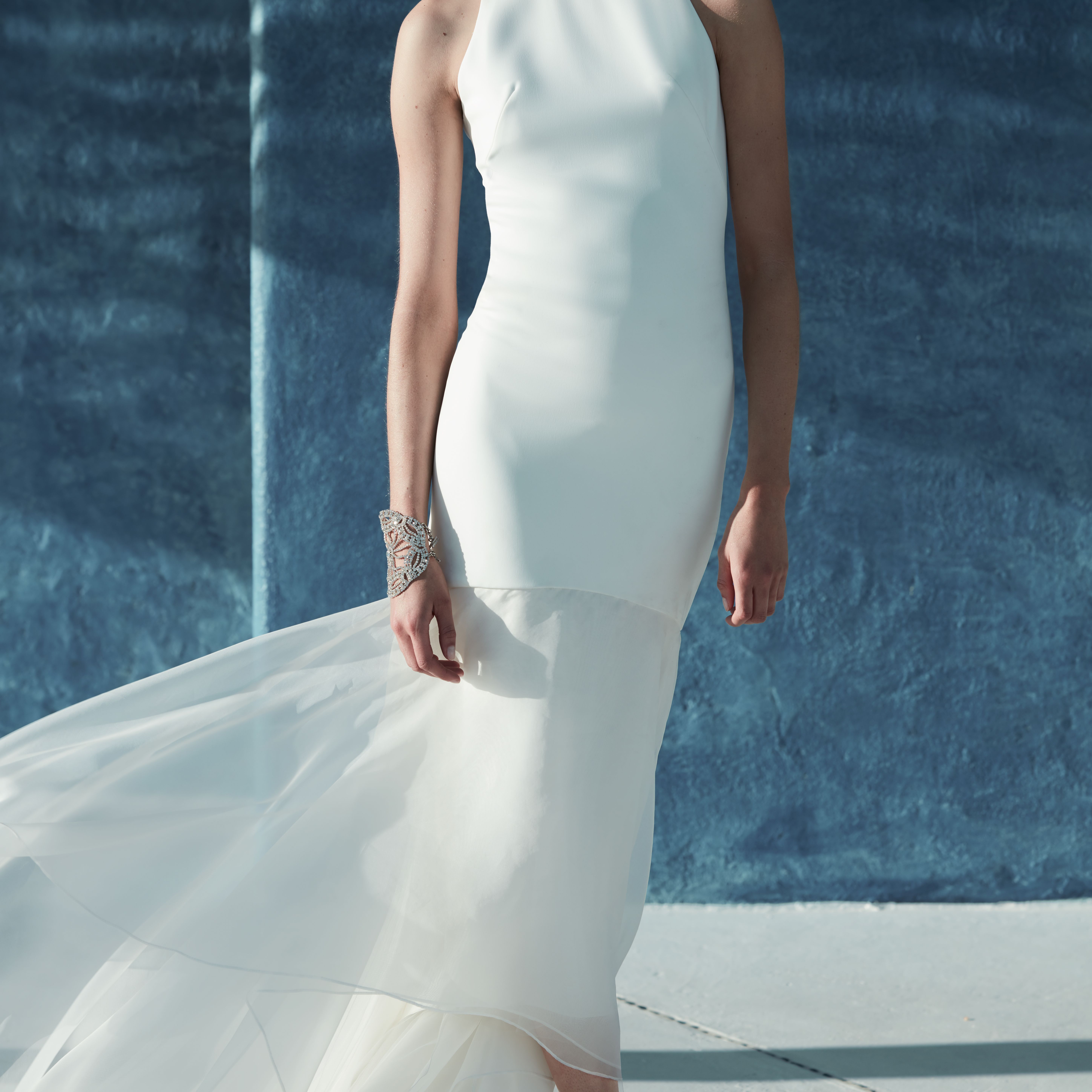 11 Minimalist Wedding Dresses That Will Make Your 90s Dreams Come True,Mismatch Day Dressing Ideas For Girls